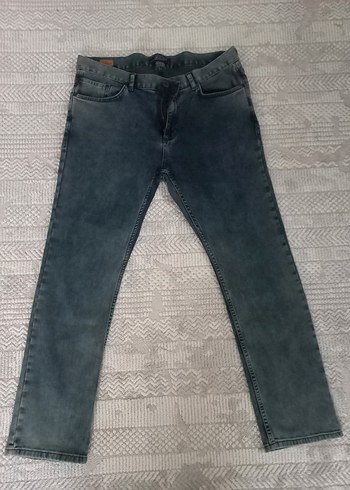 LC Waikiki Koyu Gri Yikamali Dar Kesim Jean