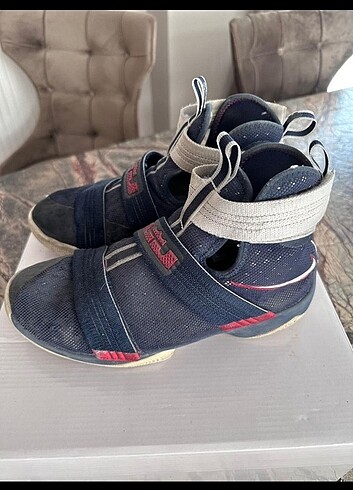 Nike Basketbol ayakkabı si