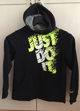 Nike sweatshirt