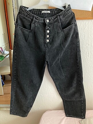 Düğmeli pantolon