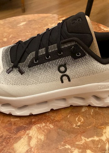 Diğer On Cloudtilt Sneaker