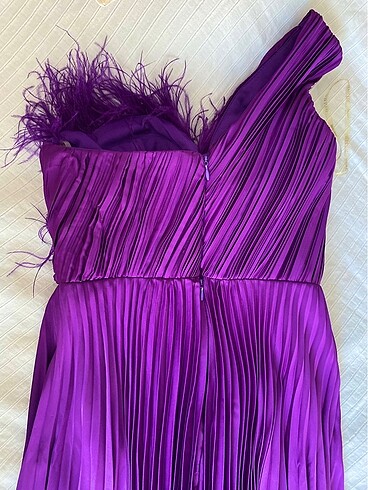 Otrişli tek kol piliseli saten elbise - Görsel 5