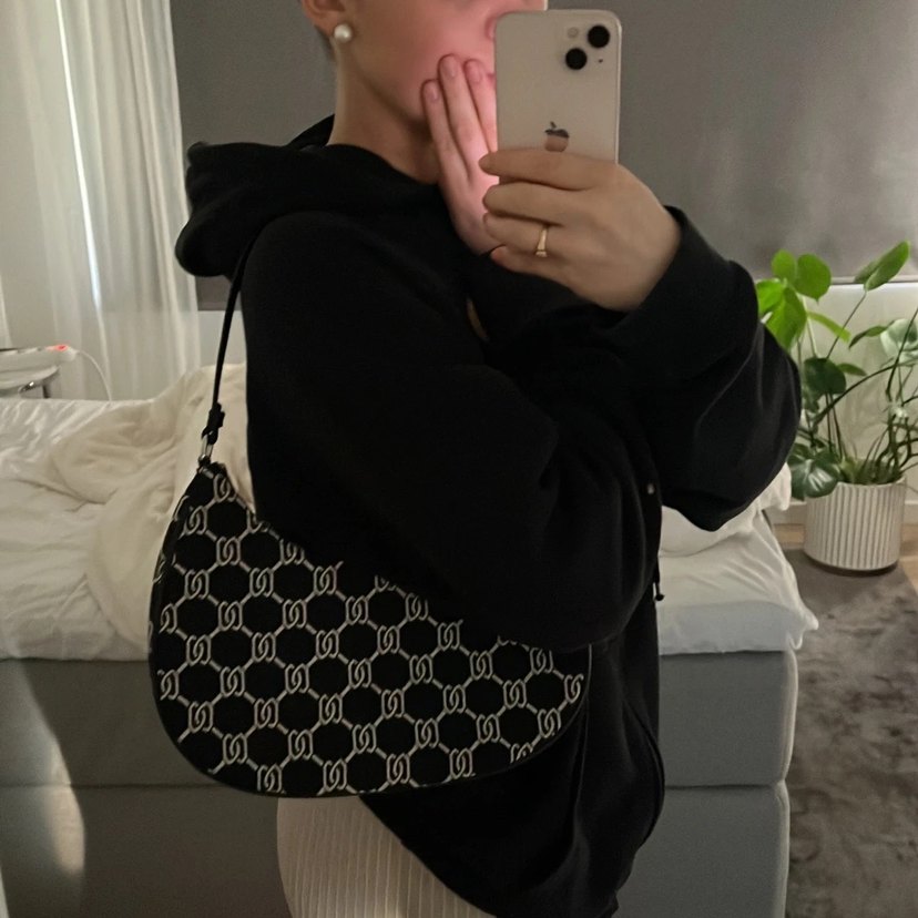 H&m y2k monogram desen vintage çanta - Görsel 3