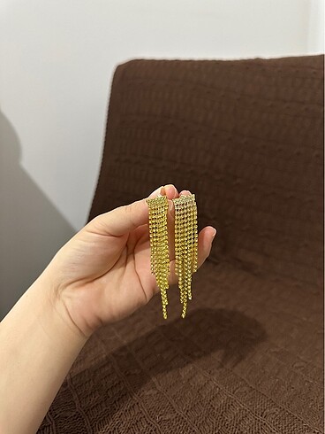  Beden Taşlı küpe
