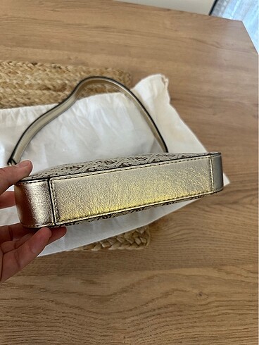  Beden Orjinal guess çanta