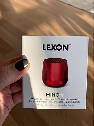 Lexon Mino + parlak kırmızı hoparlör