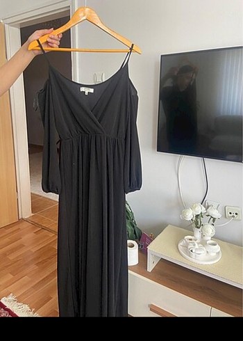 Siyah V Yakalı Uzun Askılı Elbise - Görsel 2