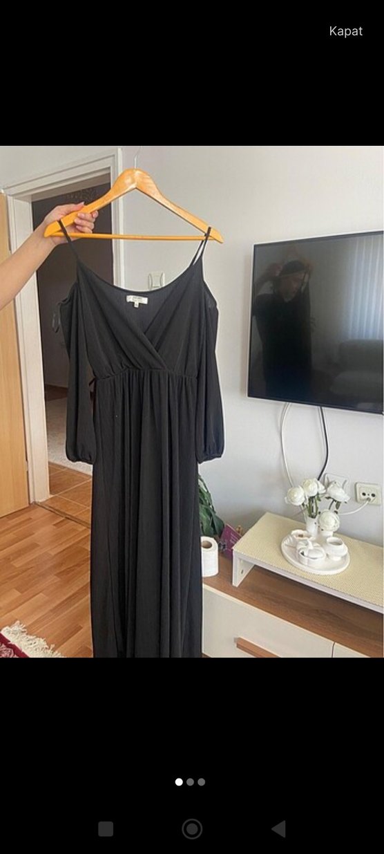 Siyah V Yakalı Uzun Askılı Elbise - Görsel 2
