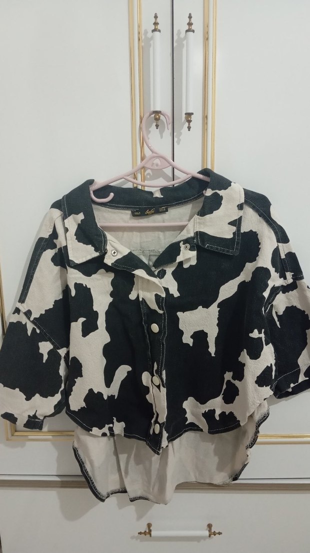 Düğmeli Siyah Beyaz Batik Denim Gömlek - Görsel 3