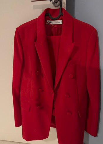Zara Kirmizi Cift Sirali Blazer Ceket Ve Pantolon Takim