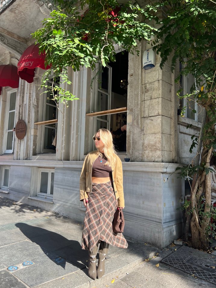 Drapeli Kahverengi Ekose Midi  Eteği - Görsel 2