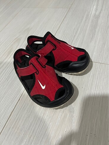 Nike sandalet