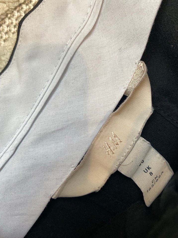 Kadın Siyah Piliseli Kumaş Pantolon - Görsel 3