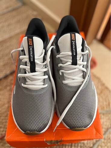 Nike spor ayakkabı