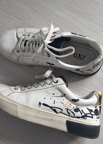 Zara Orijinal Zara Beyaz Grafiti Detayli Erkek Ayakkabi