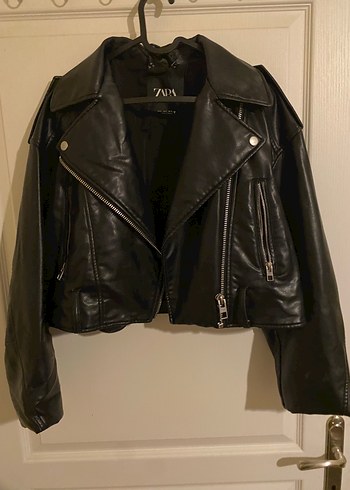 Zara Siyah Deri Biker Ceket