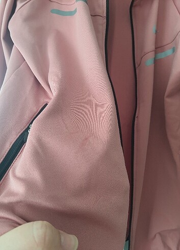 Nike Bayan