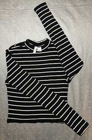 H&M crop bluz