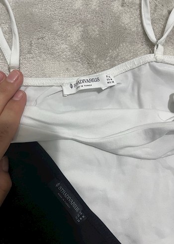Stradivarius İnce Askili Beyaz Minimal Bluz
