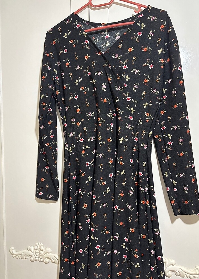 Çiçekli uzun kollu elbise - Görsel 4