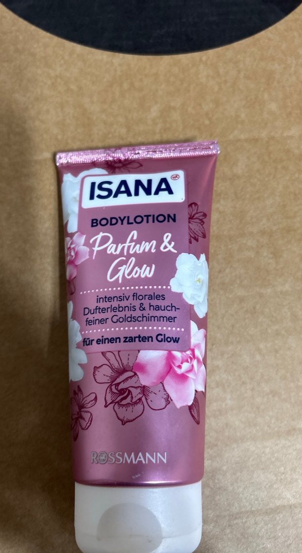 Isana Parfümlü ve Işıltılı Vücut Losyonu - Görsel 3