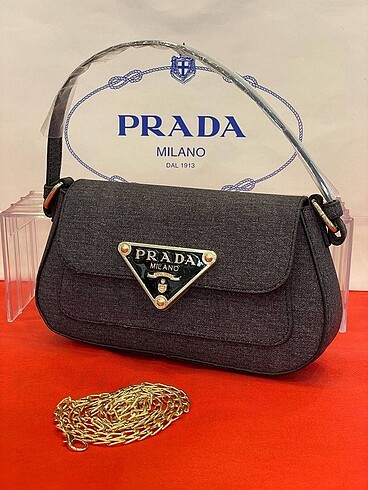 Beden çeşitli Renk Prada çanta