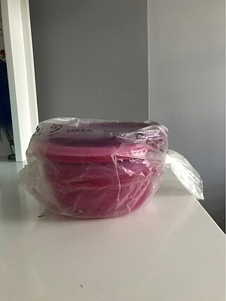 Tupperware üç şekerpare