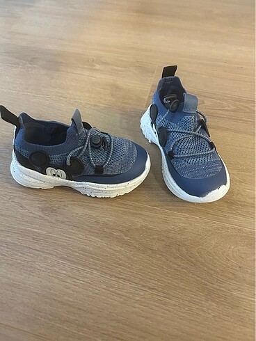 Zara 23 numara