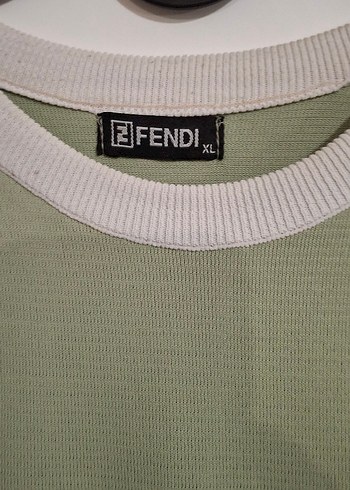 Fendi Erkek Gri Yesil Spor Yaka Detayli Tisort
