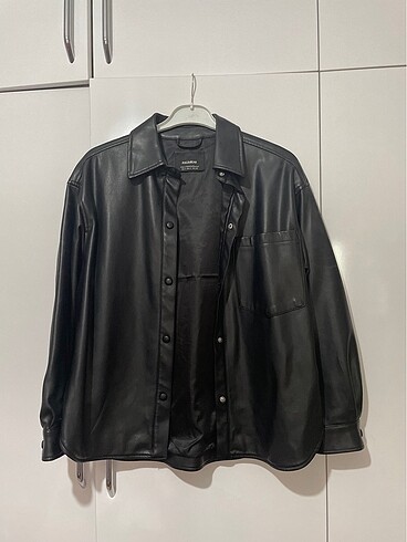 s Beden Pull and Bear deri ceket