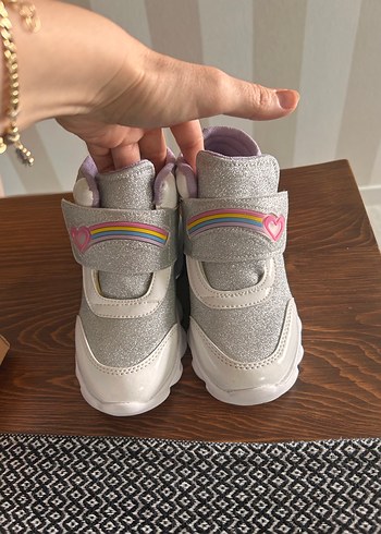 SIFIR Kız Çocuk Beyaz Işıklı Spor Ayakkabı - Görsel 7