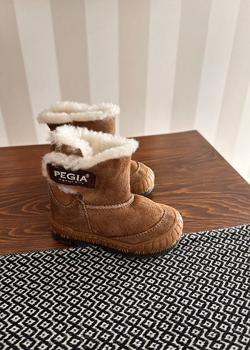 Kız Çocuk Kahverengi Peluş Detaylı Bot - Görsel 2