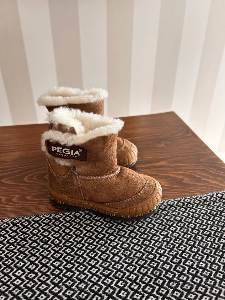 Kız Çocuk Kahverengi Peluş Detaylı Bot - Görsel 2