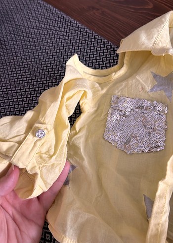 Sarı Nakışlı Kız Bluzu, Düğmeli, Salaş Kesim - Görsel 4