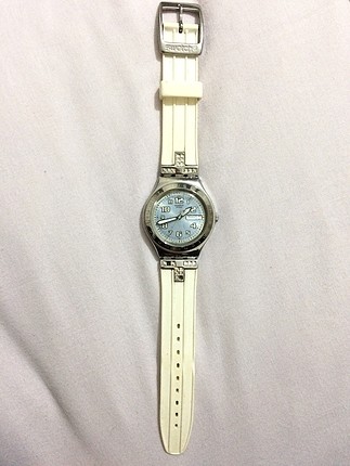 Swatch kadın saati