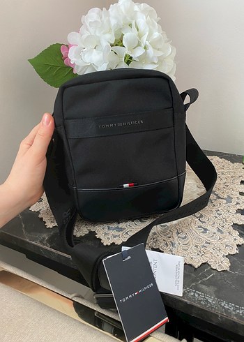 Tommy Hilfiger Siyah Capraz Canta