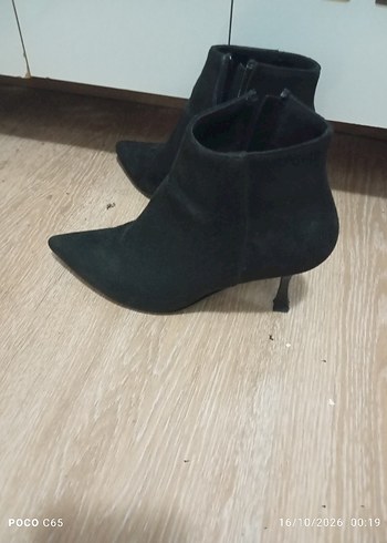 Diğer Sik Siyah Suet Bilek Botu