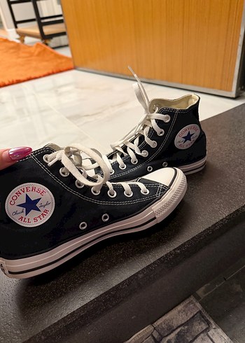 Converse ürünü
