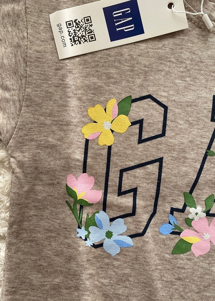 Gap Çiçekli Şortlu Takım - Görsel 3