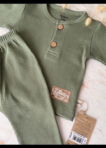 Düğmeli Uzun Kollu Erkek Bebek Takımı - Görsel 2