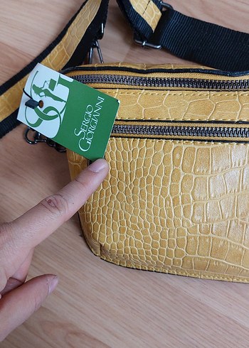 Sarı Deri Yılan Desenli Bel Çantası - Görsel 2