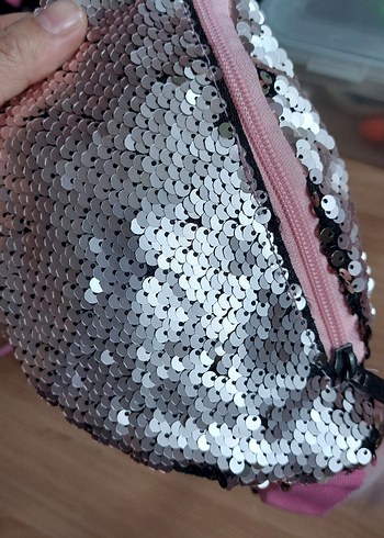 Pullu Gri Yılan Desenli Kız Çantası - Görsel 2