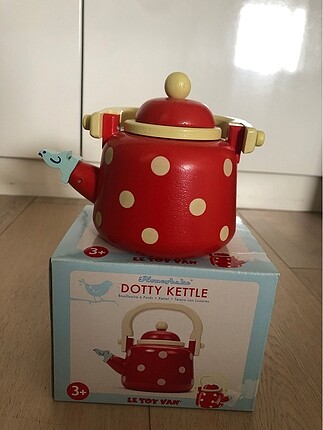 Le Toy Van Kettle