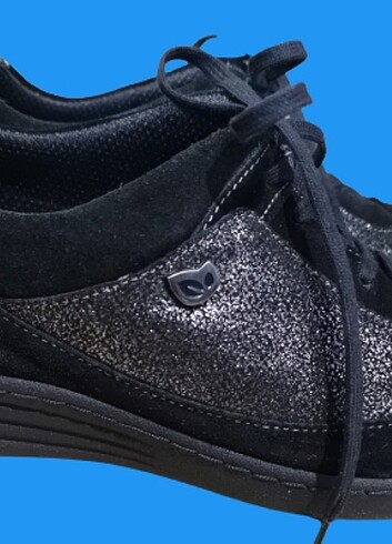 ECO BİO HAKİKİ DERİ SİYAH SİMLİ KADIN SPOR AYAKKABI - Görsel 6