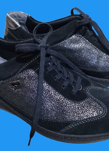 ECO BİO HAKİKİ DERİ SİYAH SİMLİ KADIN SPOR AYAKKABI - Görsel 5