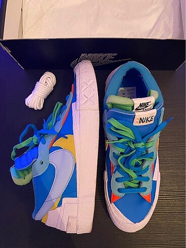 Nike Blazer Low Sacai x Kaws