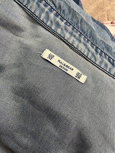 m Beden Pull and bear gömlek
