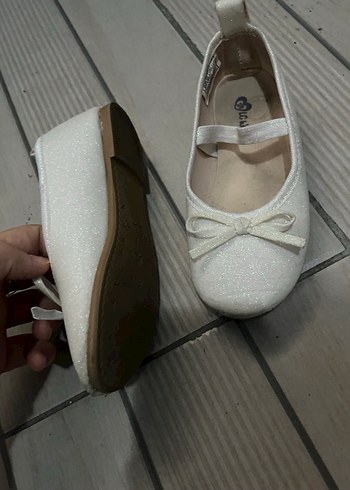 Kız Çocuk Beyaz Babet Ayakkabı - Görsel 3