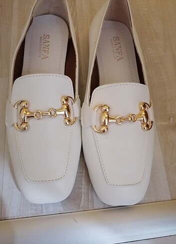 Zara model babet