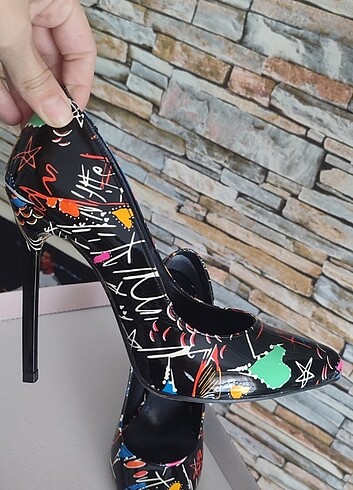 Özel tasarım stiletto topuklu ayakkabı 